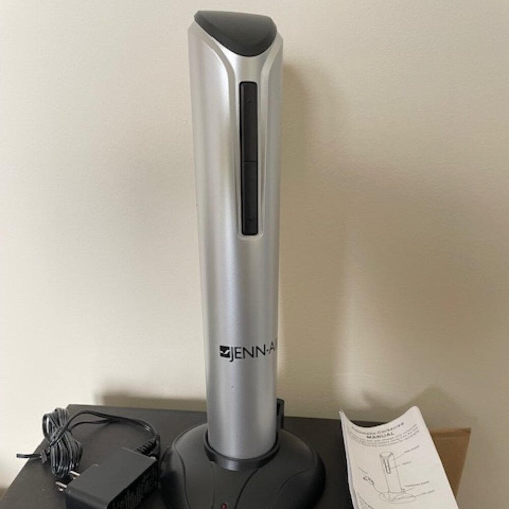 Leed’s 1025-37 BRAND NEW Veneto Automatic Wine Opener